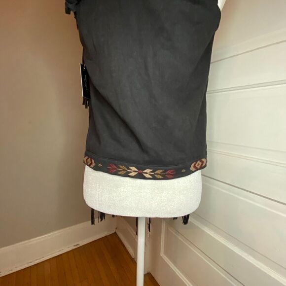 NWTs Romeo + Juliet Couture Fringe Hippie Boho Embroidered Vest Size Small - Picture 9 of 11